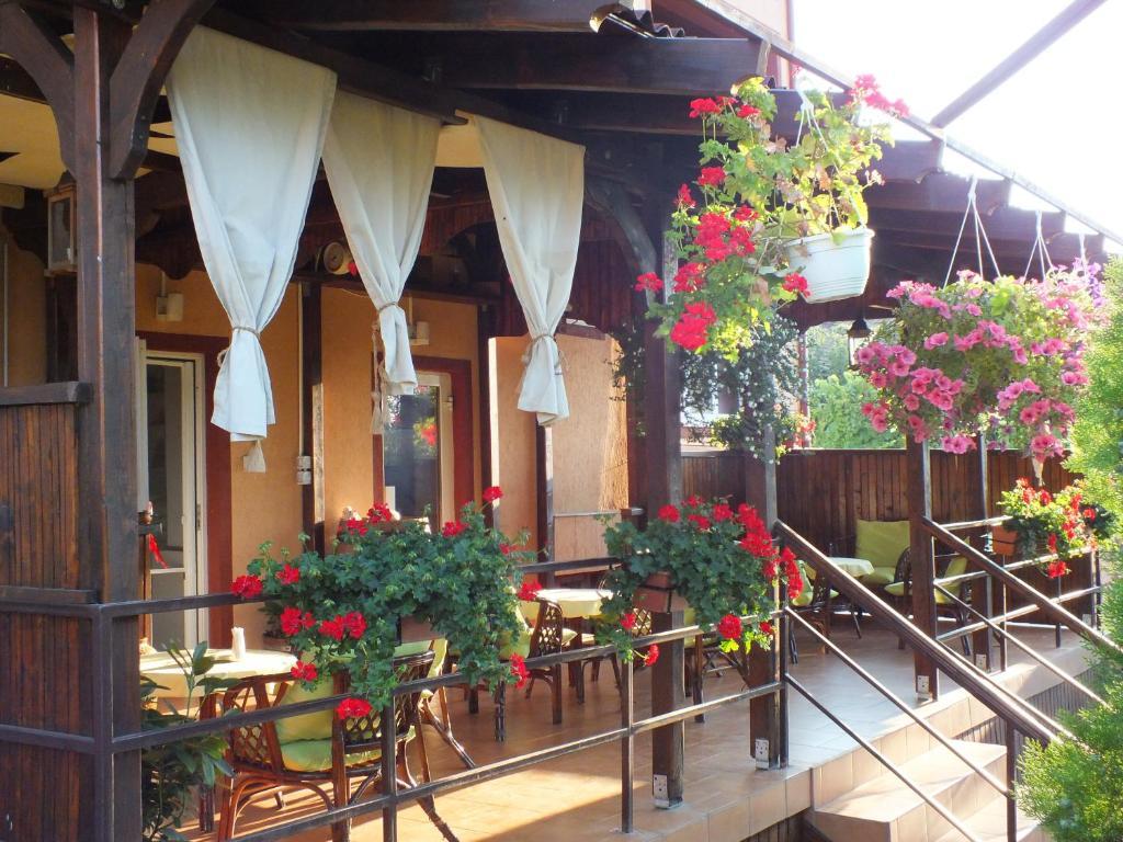 Pension Larisa Arad Exterior photo